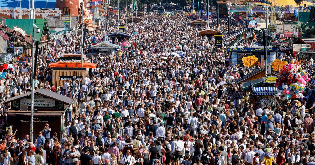 -Wiesn-wegen-berf-llung-kurzzeitig-geschlossen-Besucher-gerieten-in-Panik