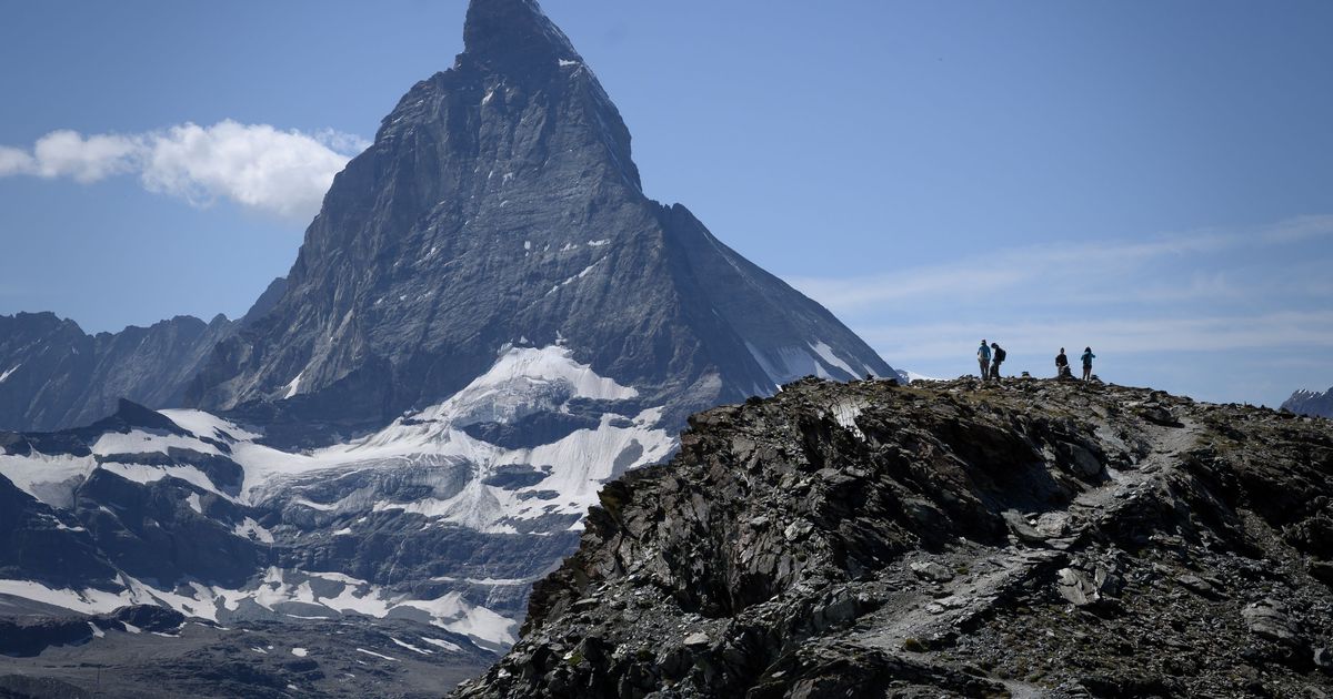 Swiss landmark crumbles: Video shows massive rockfall on the Matterhorn