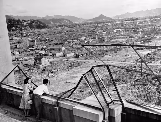 Hiroshima gleicht nach dem Einschlag einem Trümmerfeld.