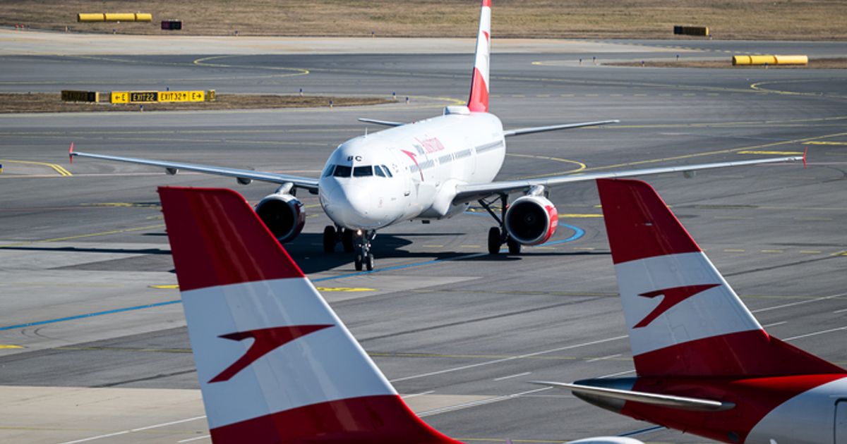 Notrutsche-ausgel-st-Schubh-ftling-randalierte-in-AUA-Maschine-nach-Wien