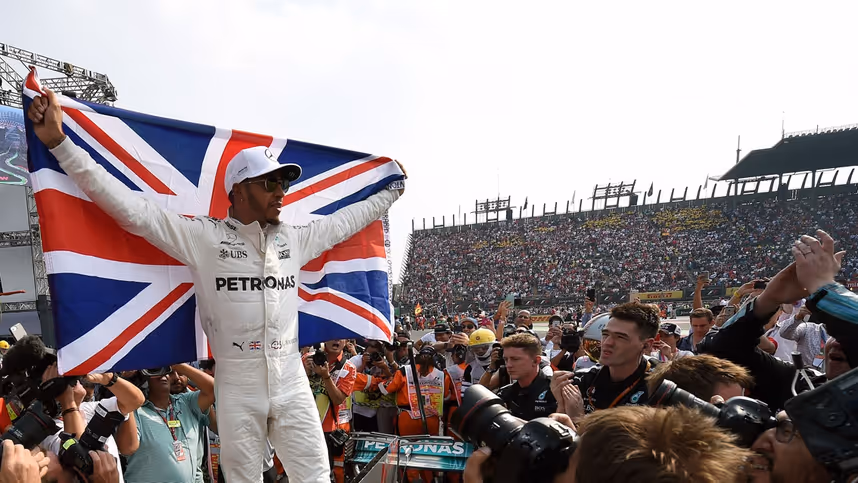 Trotz Rang neun in Mexiko: Hamilton zum 4. Mal Weltmeister
