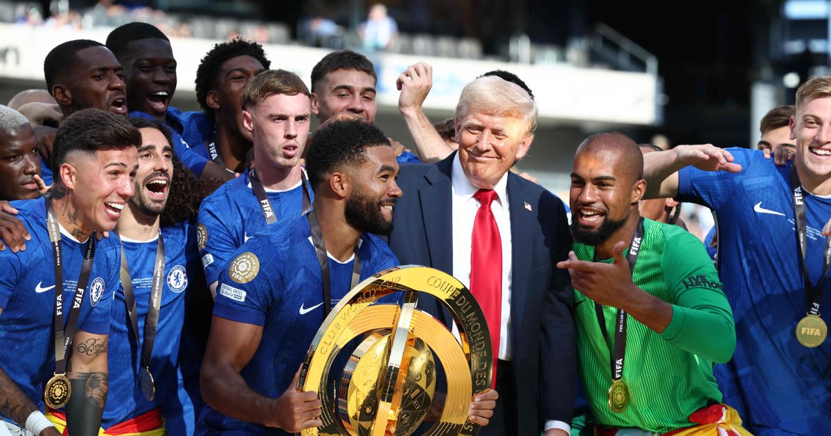 Was-machte-Trump-auf-dem-Siegerpodest-Wir-waren-schon-ein-wenig-irritiert-