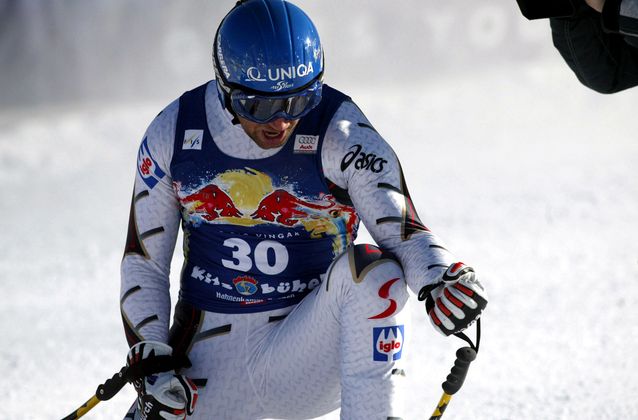 Die perfekte Fahrt:  Es war ein Lauf wie aus einem Guss, für Experten eine der besten Streif-Fahrten der Geschichte. Der Zillertaler Stephan Eberharter legte 2004 bei seinem zweiten Hahnenkamm-Triumph 1,21 Sekunden zwischen sich und Daron Rahlves (USA).