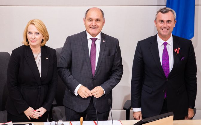 Über wesentlich größere Zustimmung als 2017 konnten sich Wolfgang Sobotka (ÖVP) und Doris Bures (SPÖ) freuen. Norbert Hofer (FPÖ) fuhr bei seiner dritten Wahl sein schlechtestes Ergebnis ein - denn seine Grüne Gegenkandidatin Eva Blimlinger wurde nicht nur von der eigenen Fraktion gewählt.