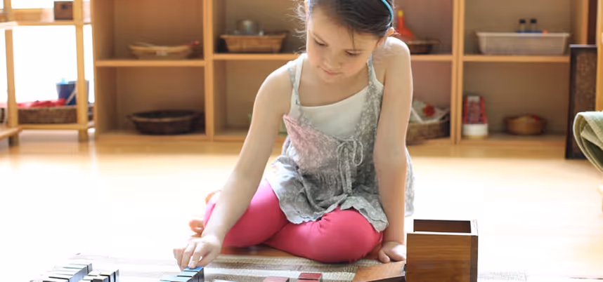 Wer kennt Montessori?