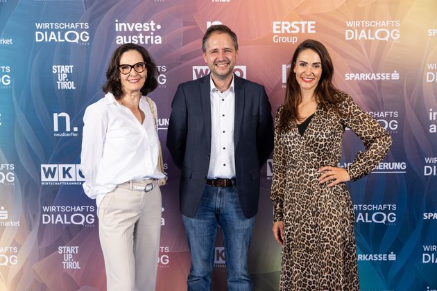 V. l.: Anita Glaser-Marinell (Marinell & Partner), André Stadler (Alpenzoo Innsbruck) und Natalie Marinell (Marinell & Partner)