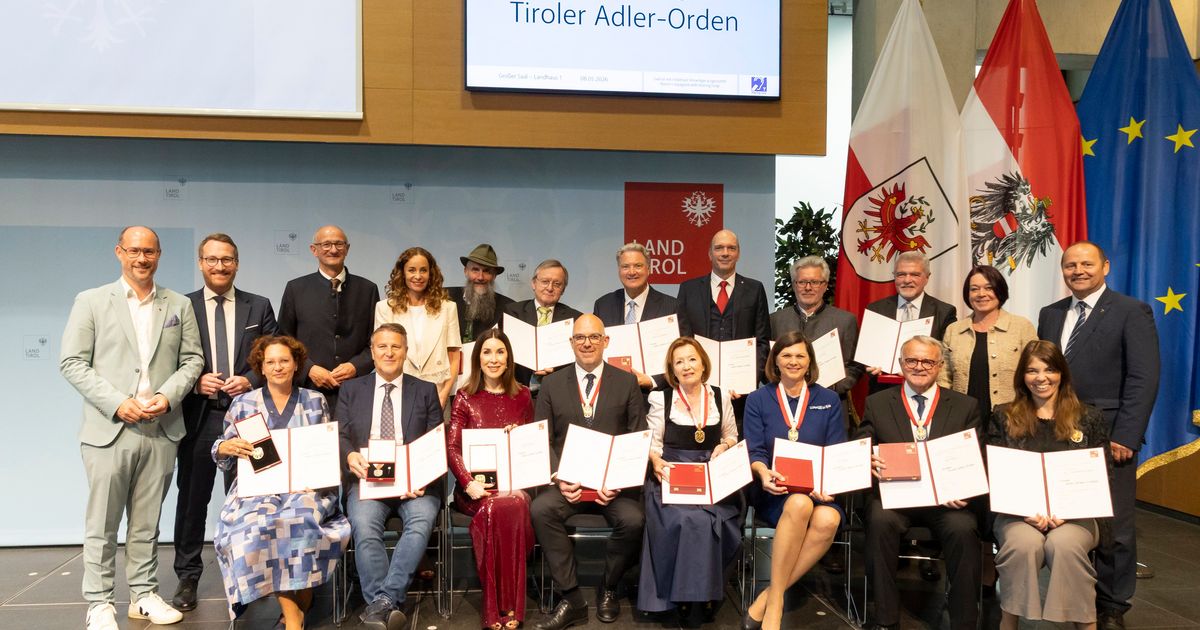 Das-Land-Tirol-sagte-14-mal-Danke-Adler-Orden-im-Landhaus-verliehen