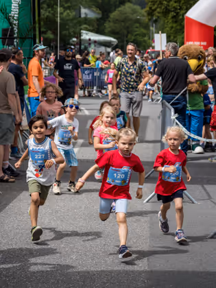 Klasse bis 6 Jahre (Äffchen - 800m)
