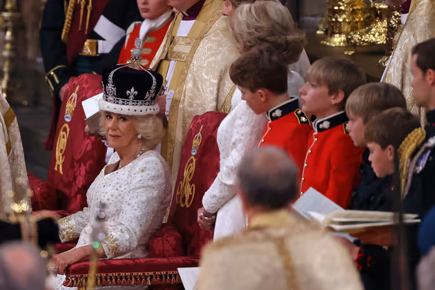 Auch Königin Camilla wurde gekrönt. Sie trug die Krone von Queen Mary, der Mutter von Queen Elizabeth II.