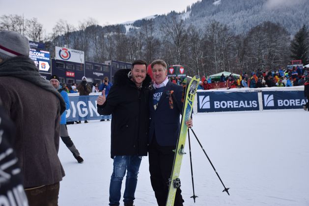 Zeigten sich in bester Laune: der Innsbrucker Multi-Unternehmer René Benko (l.) und Schauspieler Tobias Moretti.