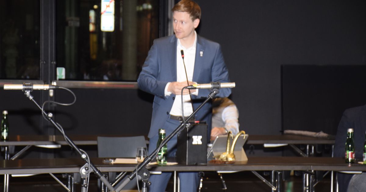 Einigung-gescheitert-Kufsteiner-Stadtrat-muss-wegen-Stasi-Sager-vor-Gericht