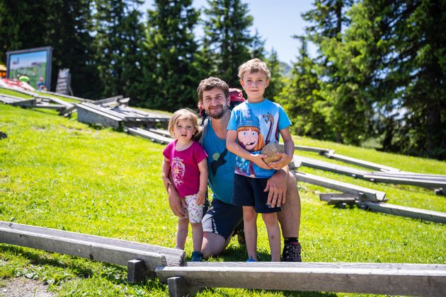 Auch Anna, Leo-Peter, Marcell aus Uderns nutzten eifrig die unzähligen Angebote im Alpbachtaler Lauserland.