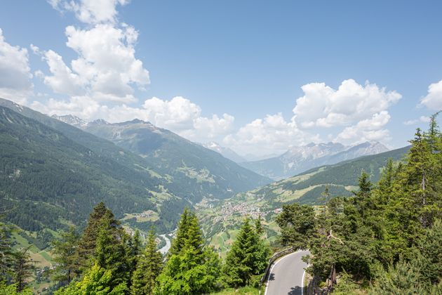 Aussicht vom Naturparkhaus auf die Ortschaft Fließ
