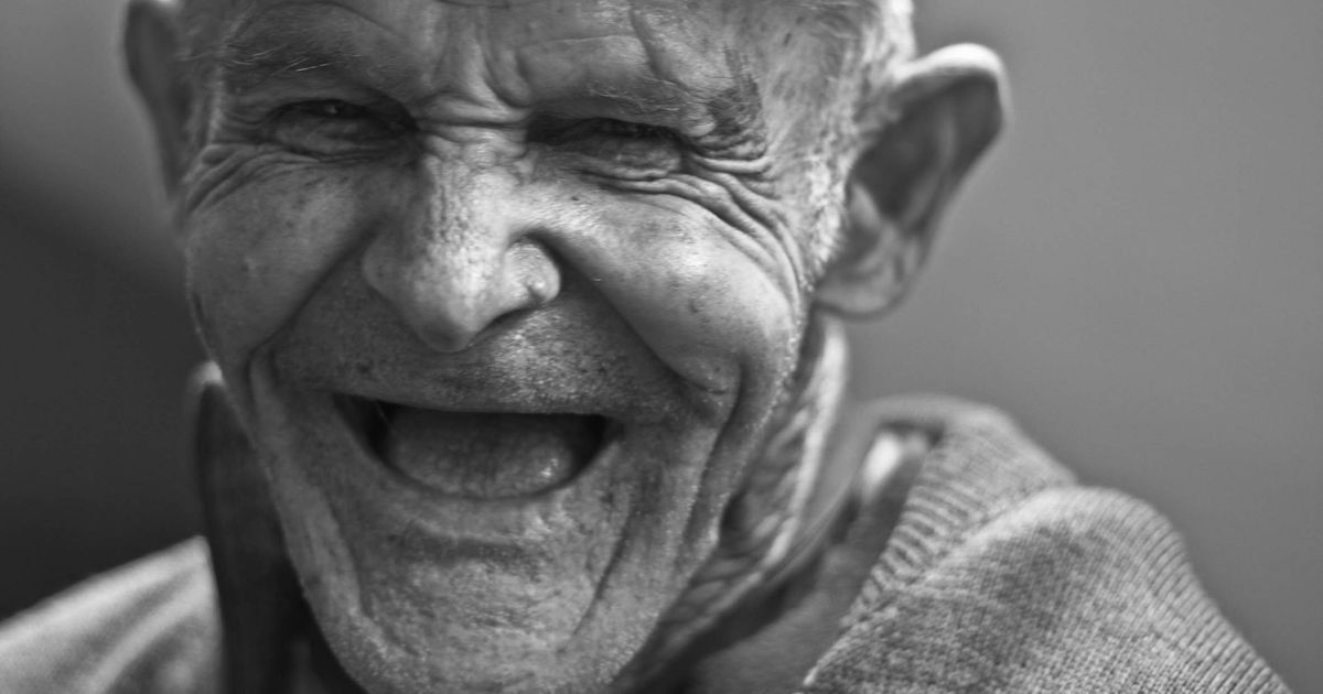 Diese-besonderen-Eigenschaften-weist-das-Blut-von-Hundertj-hrigen-auf