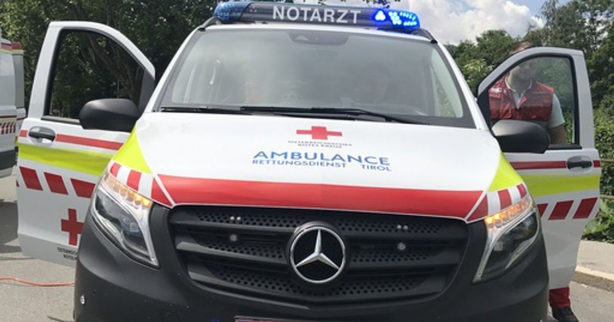 Innsbrucker-trat-auf-den-Kopf-des-Gegners-wie-gegen-einen-Fu-ball