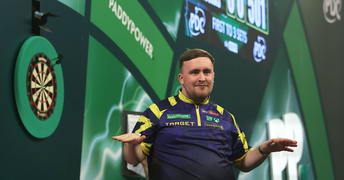 Titelverteidiger-Littler-nahm-Auftakth-rde-bei-Darts-WM-souver-n