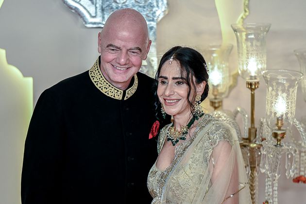 FIFA-Präsident Gianni Infantino mit seiner Ehefrau Leena Al Ashqar.