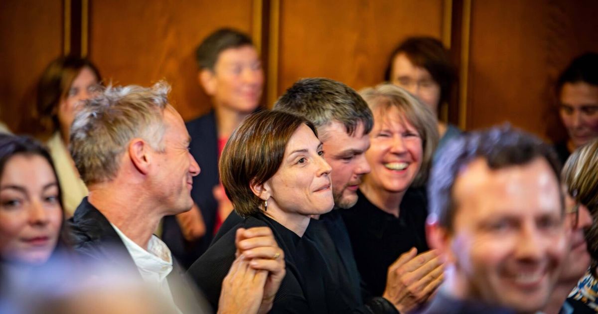Suchtrupp-im-Urwald-der-Sprache-So-ist-der-Buchpreis-Gewinner-Die-Holl-nderinnen-