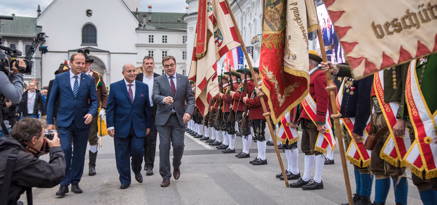 LH Platter beim Landesüblichen Empfang ...