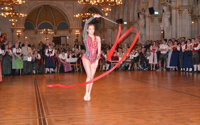 ... genauso wie Nicol Ruprecht mit ihrer sportlichen Einlage.