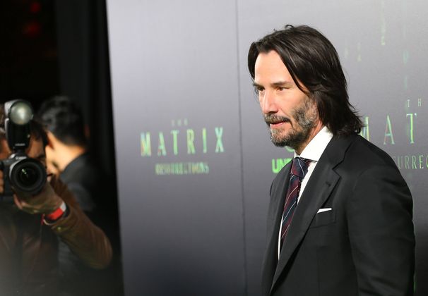 Keanu Reeves ist 57 und wirkt zehn Jahre jünger. 
