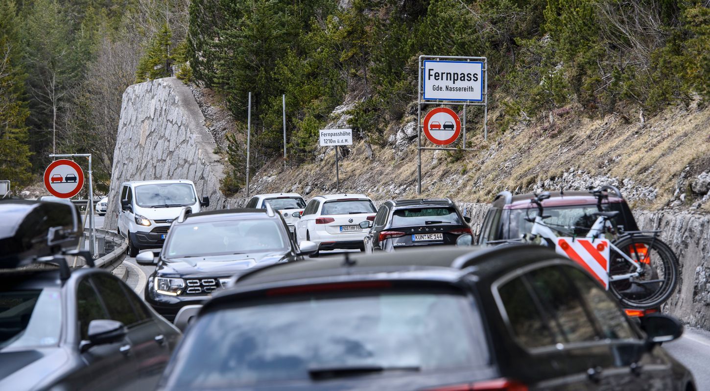 Frühe Ostern: Wo es sich in den Ferien in Tirol stauen kann und wo Tanken im Urlaub günstiger ist