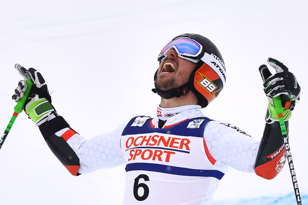 "Vor zwei Tagen bin ich vor der Klomuschel gehängt und habe mir gedacht, was tue ich da überhaupt. Und jetzt habe ich die Silbermedaille, ich bin ziemlich happy." Der erkrankt gewesene Hirscher nach seiner Fahrt zu Kombi-Silber.
