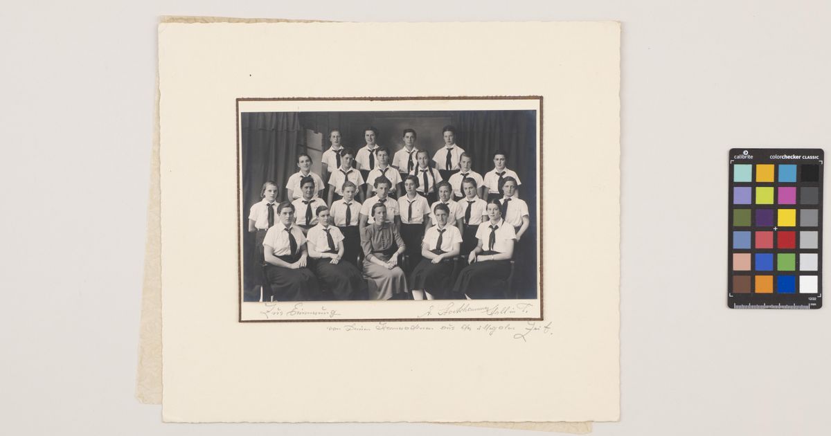 NS-Frauen-nur-scheinbar-im-Hintergrund-Was-der-Nachlass-einer-Tiroler-Illegalen-zeigt