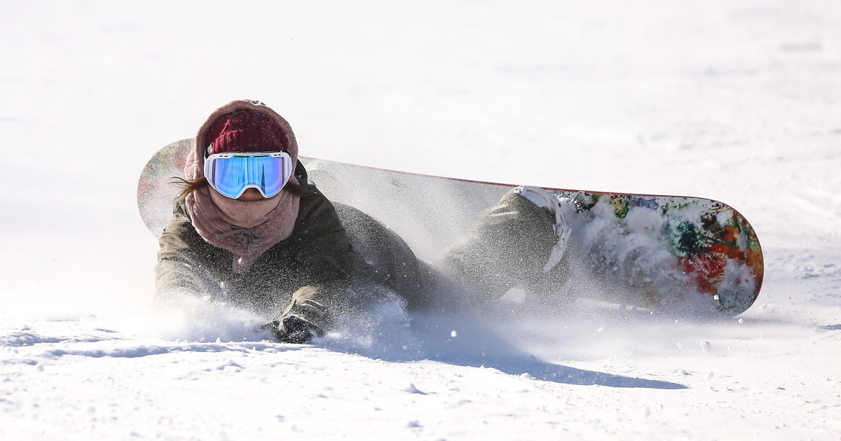 Zusammensto-auf-Piste-am-Zettersfeld-16-J-hrige-verletzt-Snowboarder-fl-chtete