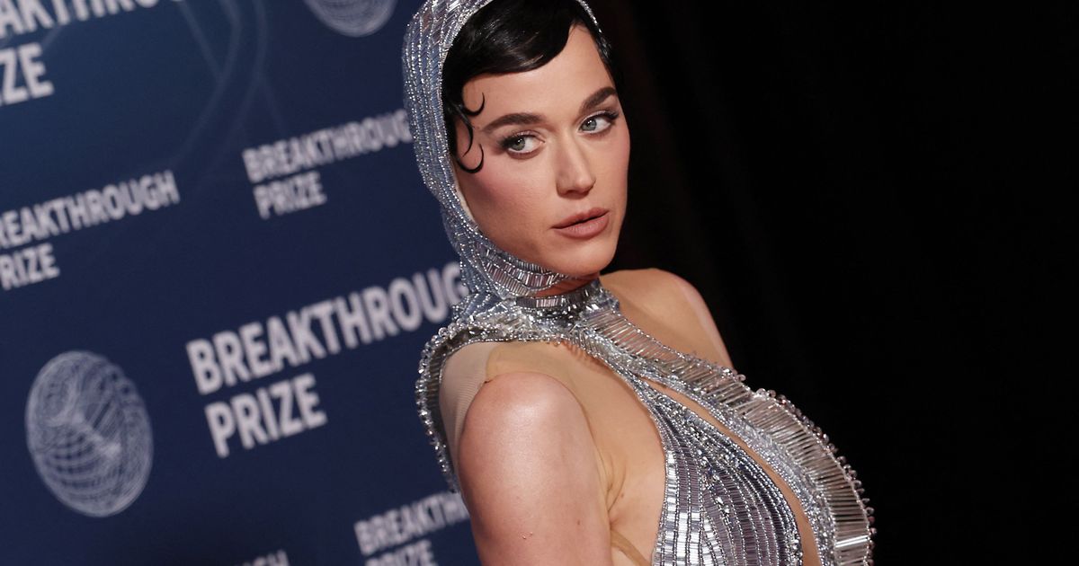 Popstar-Katy-Perry-klebt-sich-ein-musikalisches-Pflaster-auf-ihr-gebrochenes-Herz