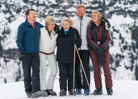 Prinz Constantijn, Prinzessin Laurentien, Prinzessin Beatrix, König Willem-Alexander und Königin Maxima.