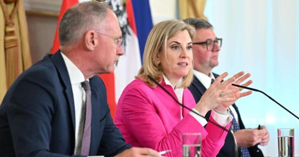 Regierung-verteidigt-ihr-Doppelbudget