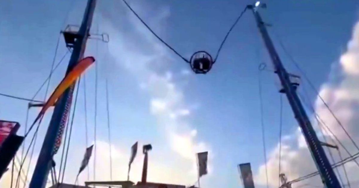 Horror-Moment-in-Spanien-Bungee-Seil-von-Fahrgesch-ft-rei-t-Insassen-krachen-gegen-Mast