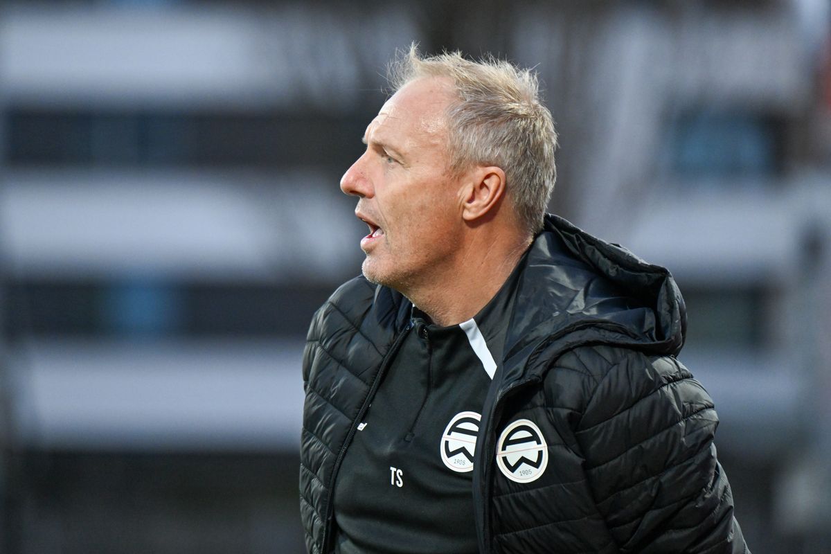 Neuer Job für Trainer Silberberger: Tiroler soll Bundesligisten vor Abstieg retten